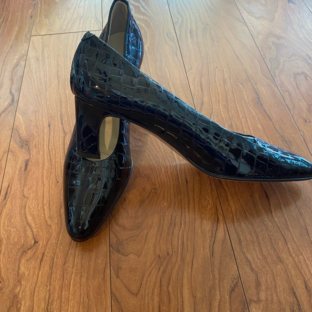 Women’s Bally croc pattern brown vintage heels 10N